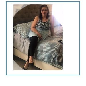 Meet your Posher, Manuela